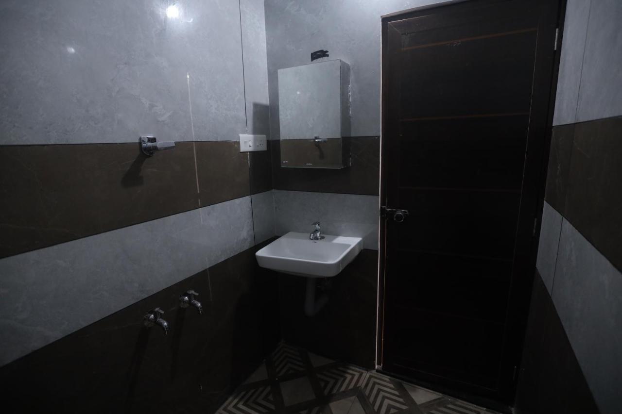 New Star Homes Kotamangalam Esterno foto