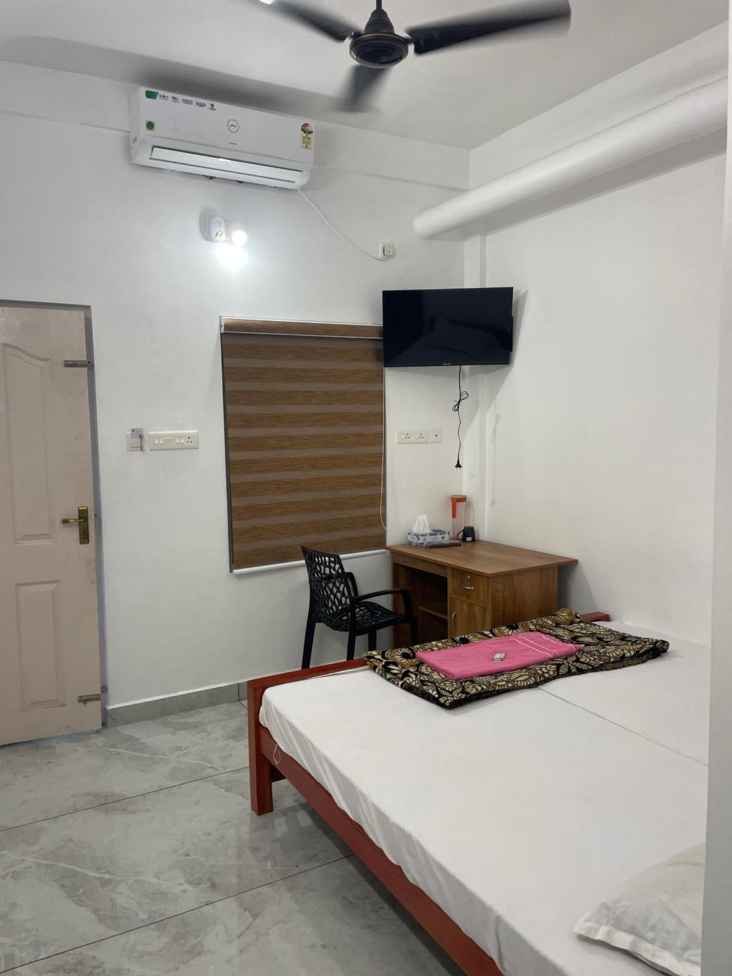 New Star Homes Kotamangalam Esterno foto